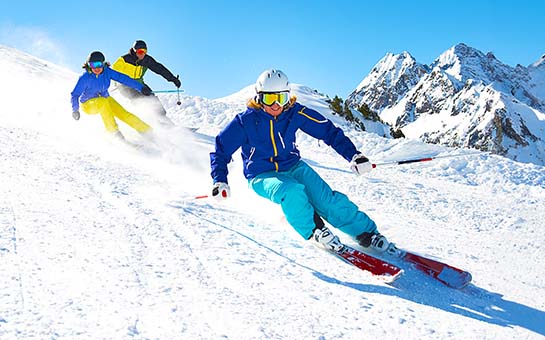 Estos son los destinos de esquí más baratos en América